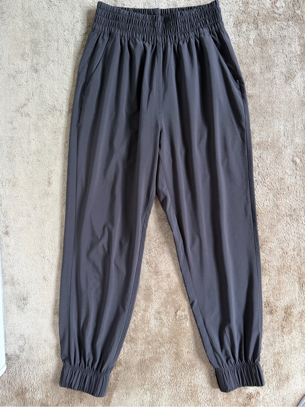 Vuori Black Elastic-Waist Joggers